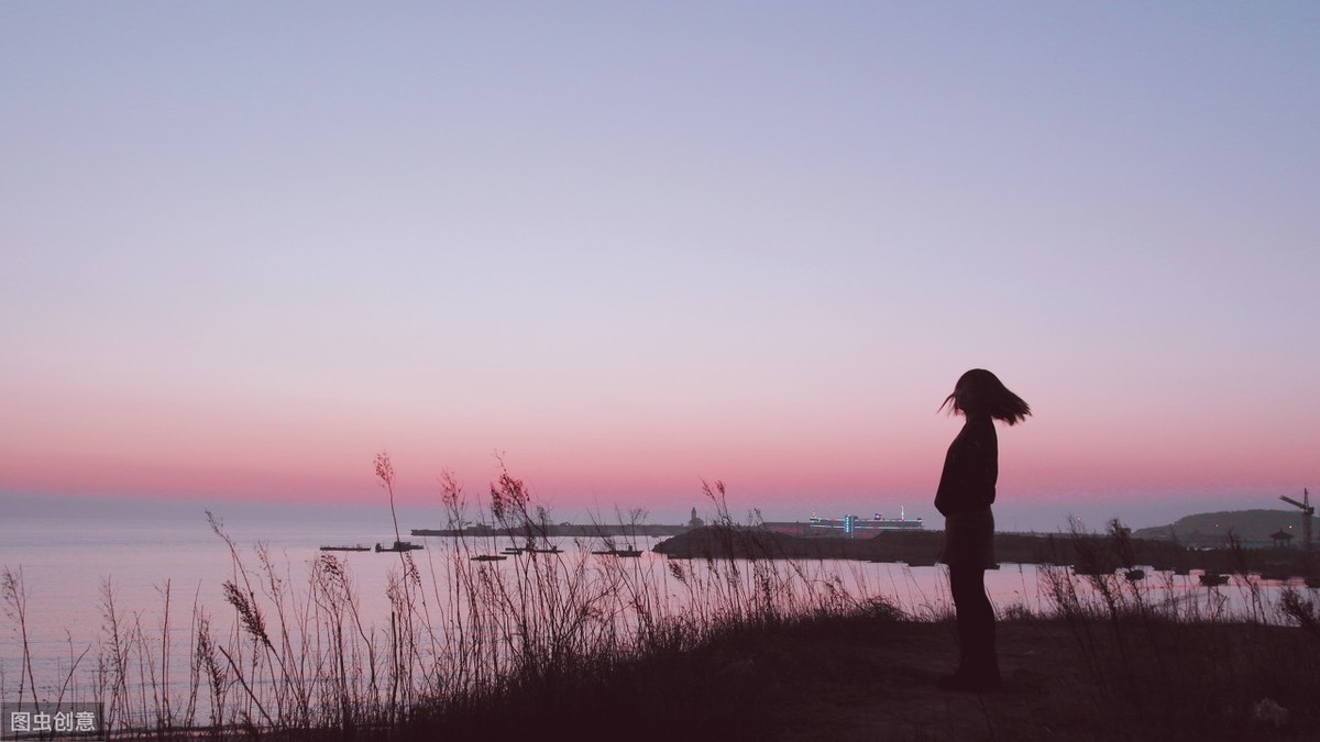 祝自己生日简单的话10句，一个人的生日，一个人的精彩