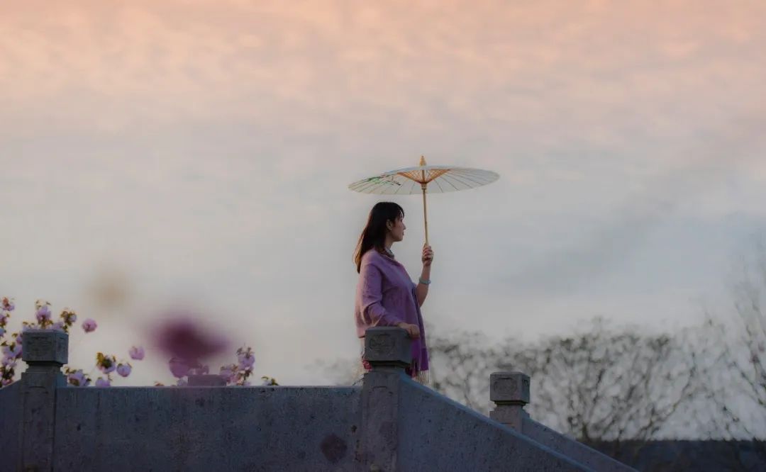 关于痴情的诗句7首，每一首都让人心醉