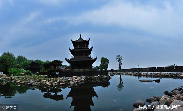 洞庭湖的诗句20首，湖光醉人心