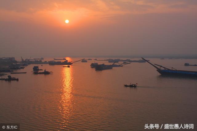 洞庭湖的诗句20首，湖光醉人心