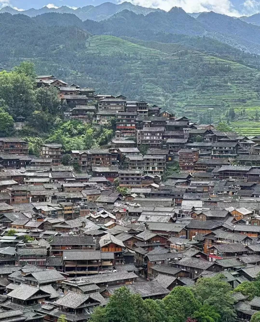 苗族的风俗习惯（饮食、节日、婚姻及礼仪）