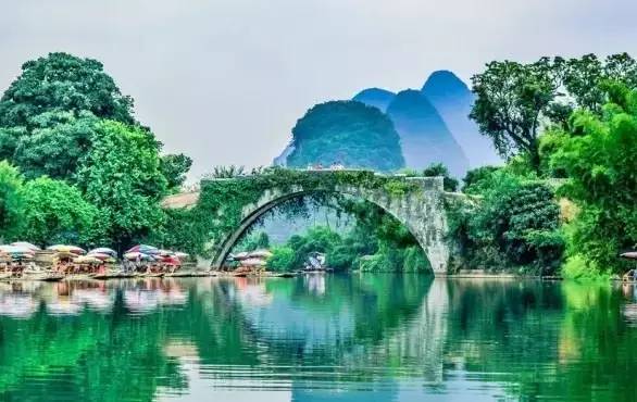 徐志摩情诗10首，句句深情，撩人心弦