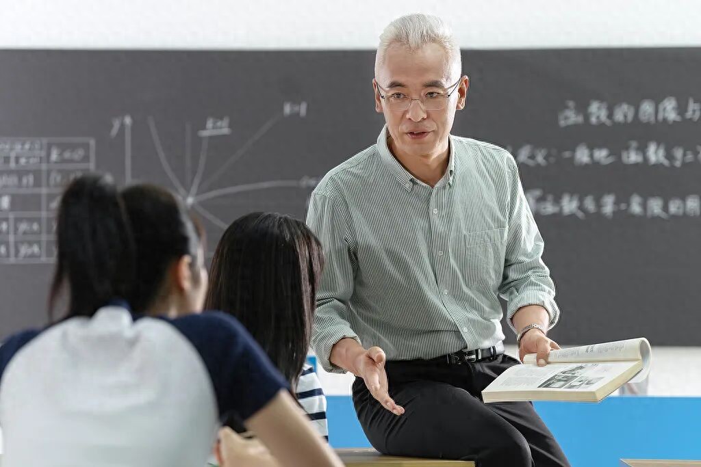 教师节祝福老师的句子20句，高级又温暖!