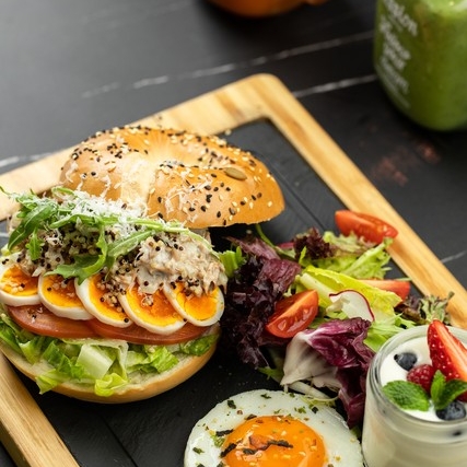 日落黄昏的唯美句子8句，落日归山海，山海藏深意