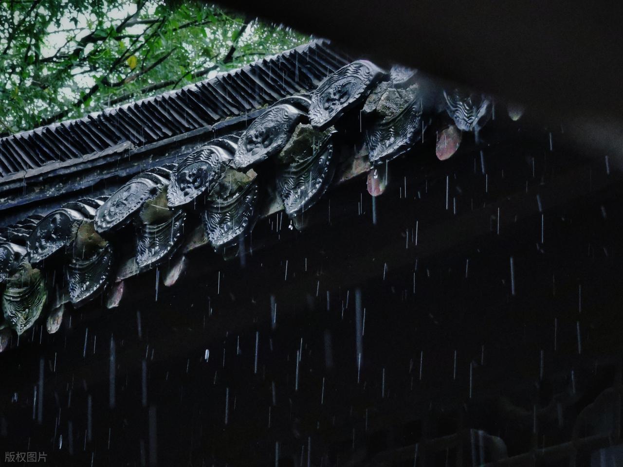 秋雨绵绵的唯美古诗10首，每一首都别有一番滋味