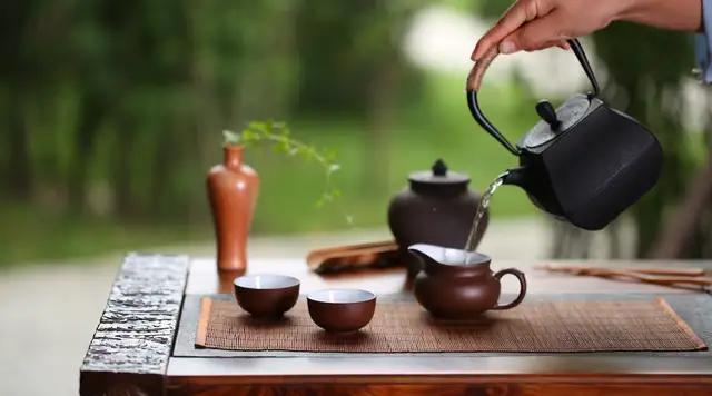 回乡偶书古诗（原文及解析）