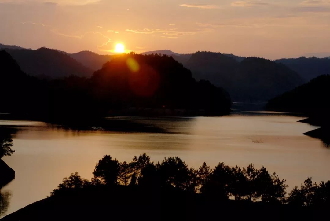 苏幕遮范仲淹（原文及解析）