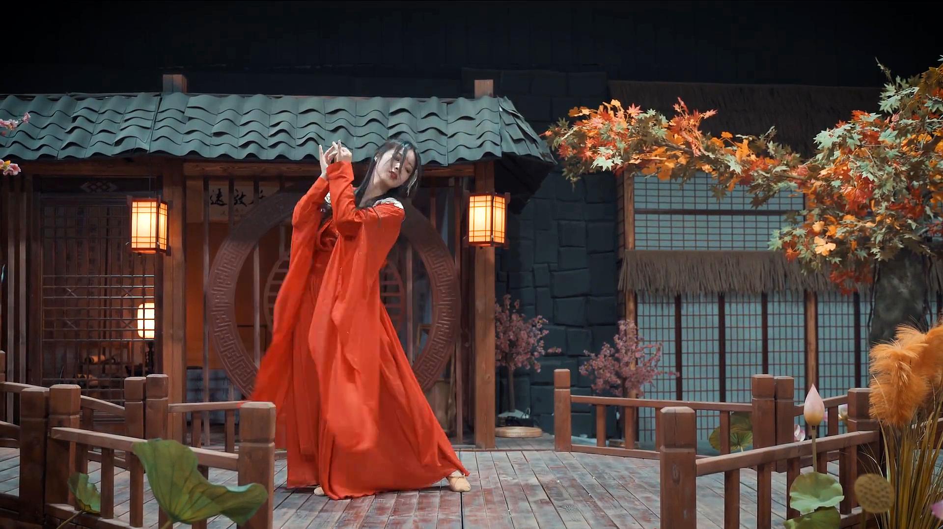 桃花的浪漫诗句6句，读之令人心旷神怡