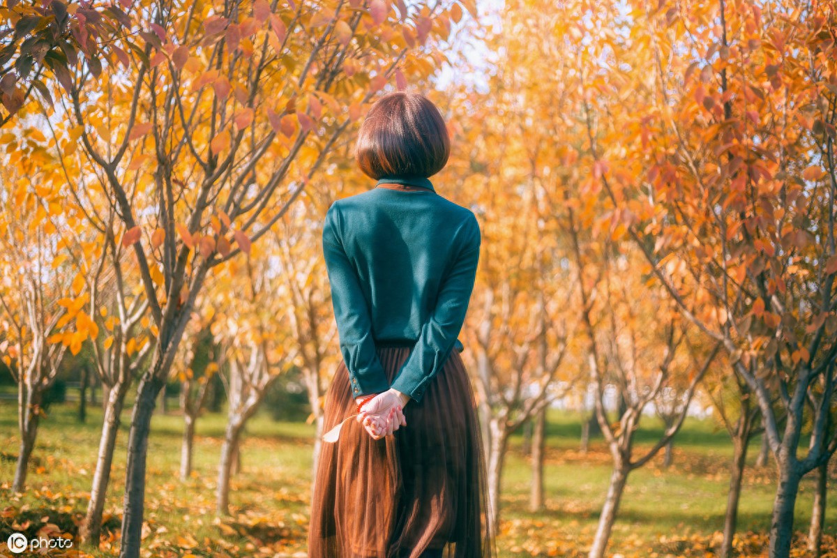 让人心疼的句子24句，行行戳泪，句句心酸