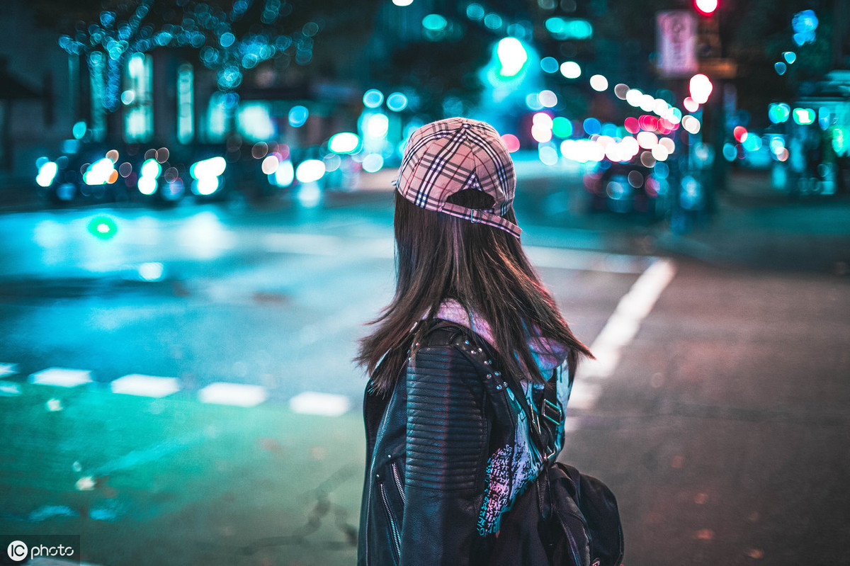 让人心疼的句子24句，行行戳泪，句句心酸